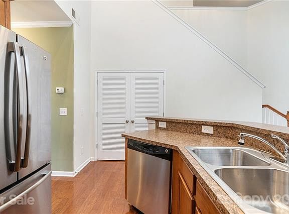 3rd image of 5615 Tipperlinn Way