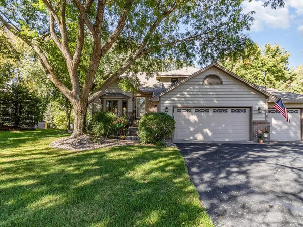 8018 Hayes St NE, Spring Lake Park, MN 55432