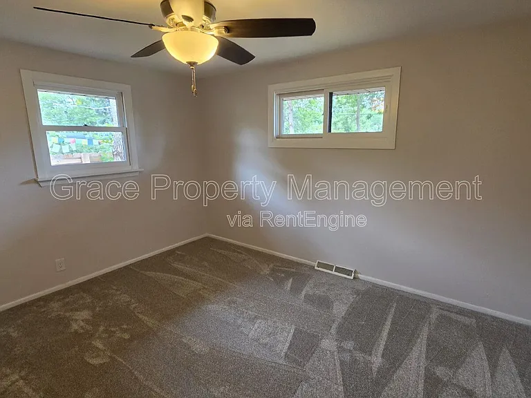 270 Beryl Way — Photo 12
