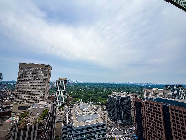 50 Charles St E #3009 — Photo 13