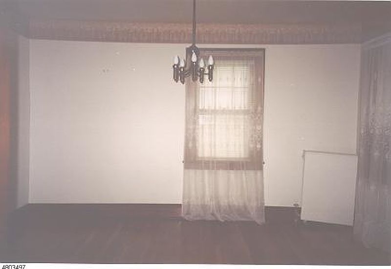 1st image of 311 E Lincoln Ave