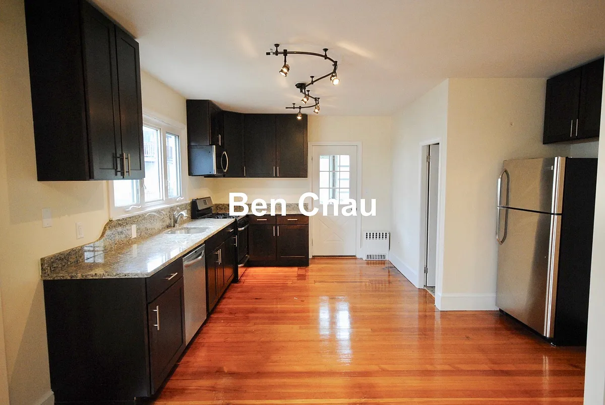 Building Photo - 15 Taylor St #1B