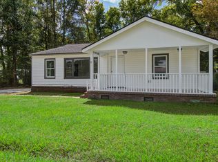 3 Stratton Dr, North Charleston, SC 29420