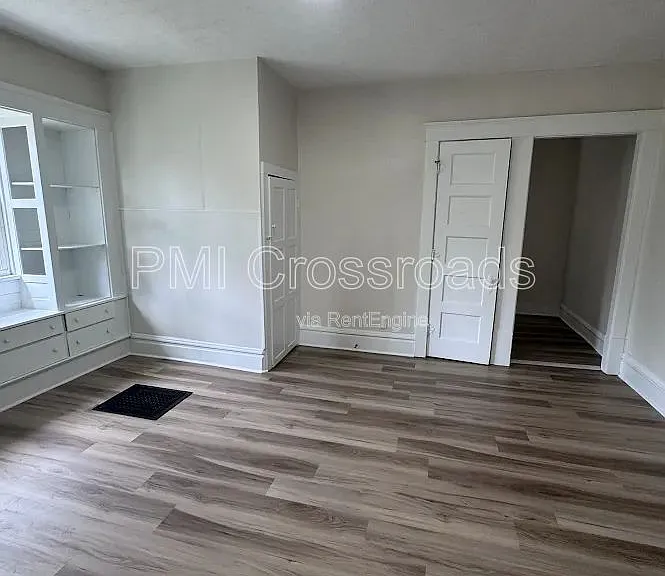 472 Sumner St #1 — Photo 9
