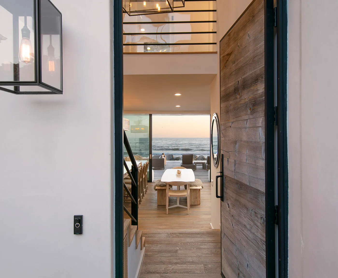 4 bed, $24,000 — Photo 1