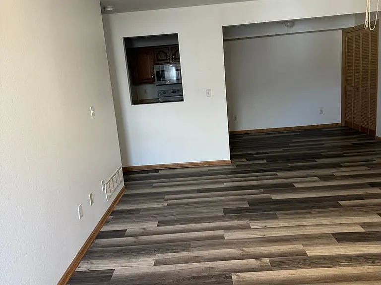 Boulder Ridge Apartments and Townhomes — Photo 4