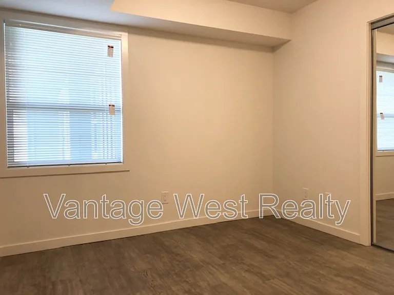 625 Academy Way #135 — Photo 4