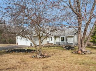 848 McDiarmid Dr, Hudson, WI 54016