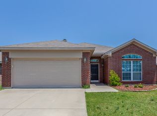 10436 Fossil Hill Dr, Fort Worth, TX 76131