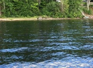 310 E Shore Dr, Adirondack, NY 12808
