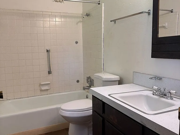 16 Willow Dr — Photo 9