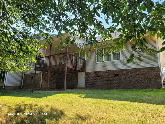 4th image of 302B Paris Harbor Dr