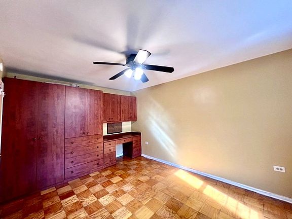 5th image of 3420 Parsons Blvd APT 1V
