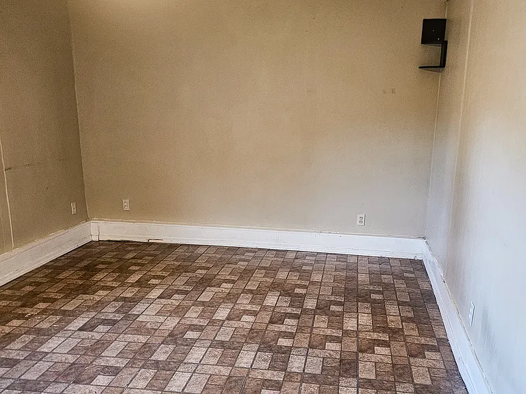 903 Saint Matthew Dr — Photo 18