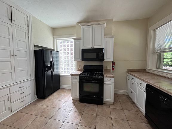 4th image of 6815 Thomas Blvd #1