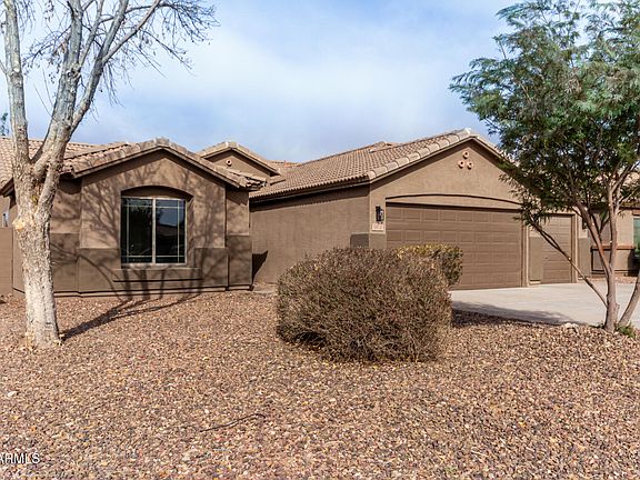 3rd image of 3718 E ELMINGTON Circle