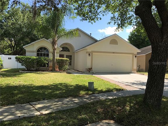 3rd image of 605 Somerstone Dr