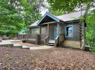 652 Forest Dr, Pigeon Forge, TN 37863