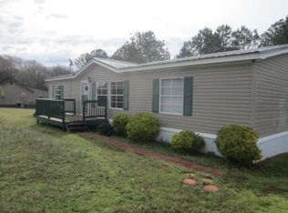 31 Moores Spring Rd, Kingston, GA 30145