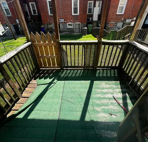 1022 Maplewood Ave — Photo 7