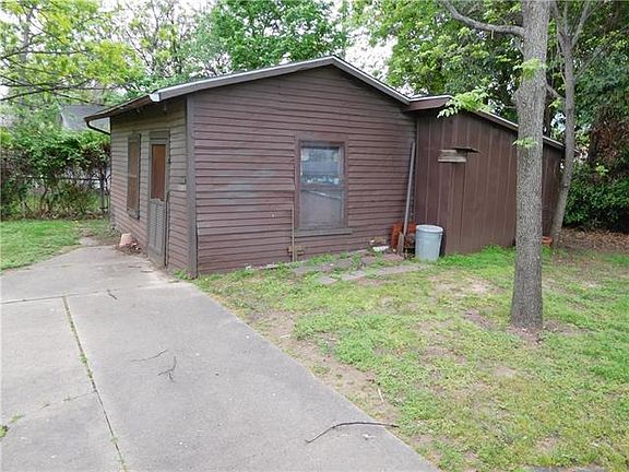 5th image of 1416 SE 18th St