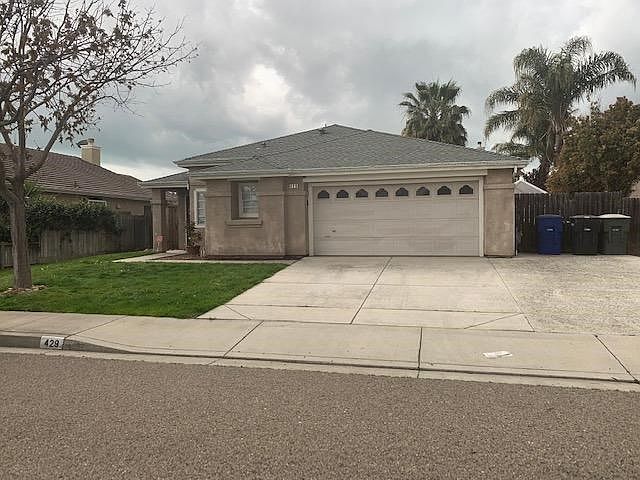 2nd image of 429 Sanderling Dr