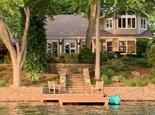 73 Waterside Ln, West Hartford, CT 06107