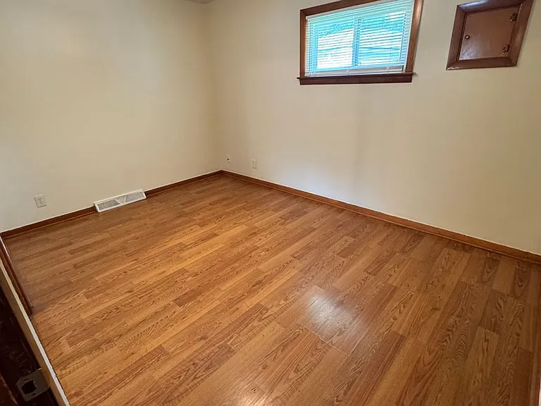 4409 Sunnybrook Dr SE — Photo 18