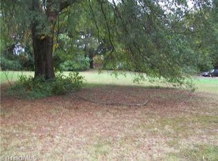 4901 Leinbach Dr, Winston Salem, NC 27106