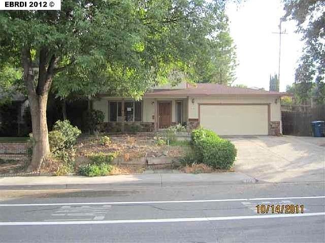2nd image of 124 Hillside Rd