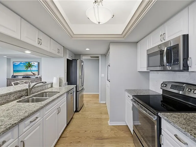 6361 Pelican Bay Blvd #802 — Photo 8