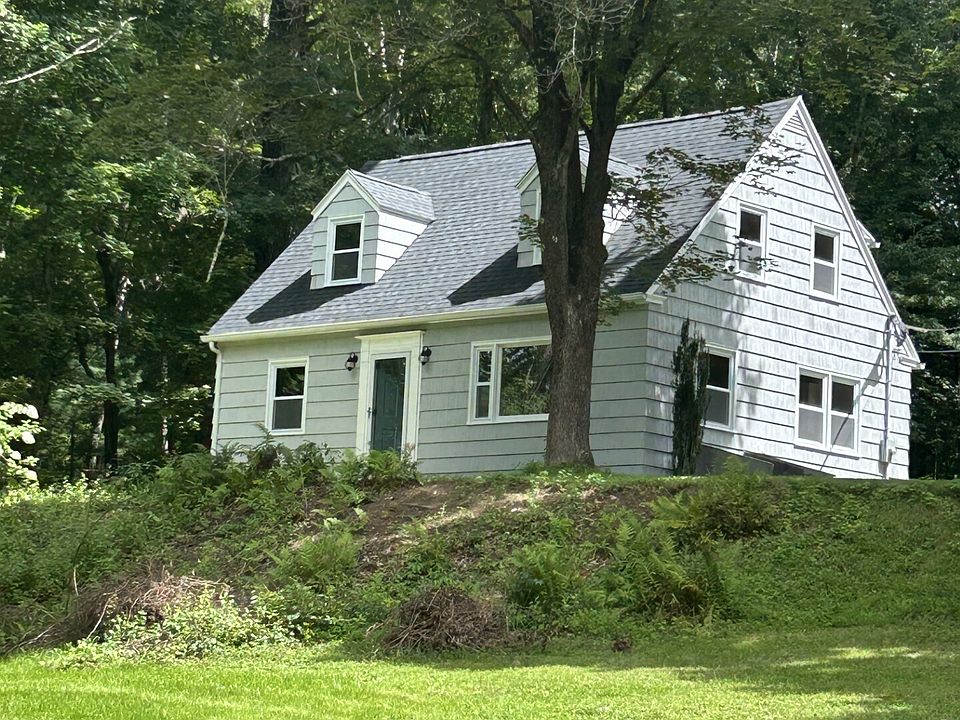 1st image of 425 Lakeside Road