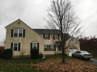 35 Bluebird Way, Raritan, NJ 08869