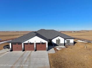 10895 33l St SW, Dickinson, ND 58601