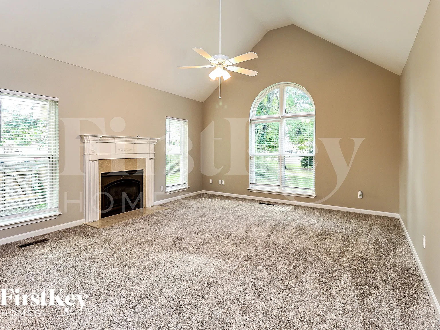 3 bed, 2.0 bath, 1584 sqft, $1,750 — Photo 3