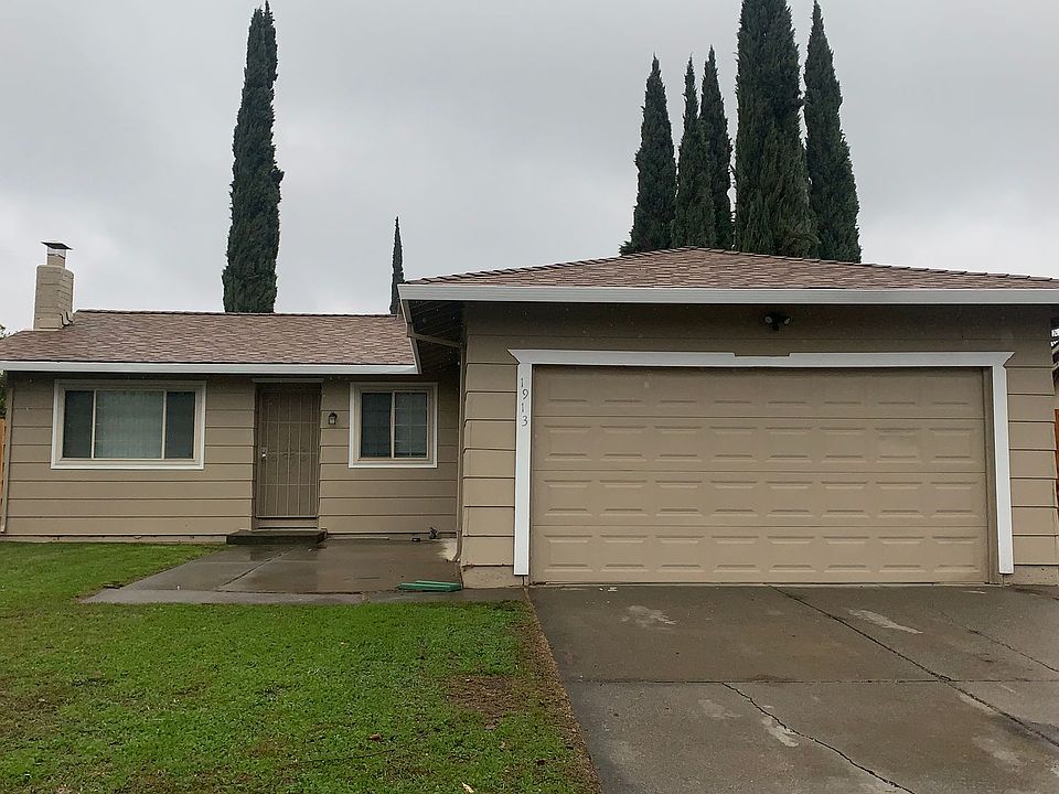 1st image of 1913 Woodglen Ln