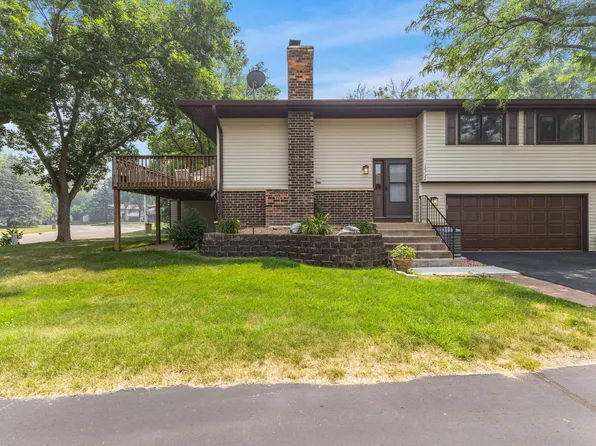 10724 Cavell Rd, Bloomington, MN 55438