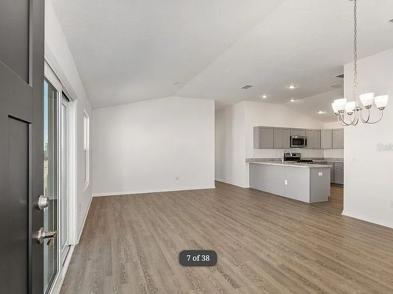 1746 Brody Ct — Photo 6