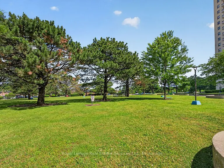 390 Dixon Rd #1406 — Photo 33