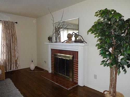 3rd image of 3416 Solano Ave