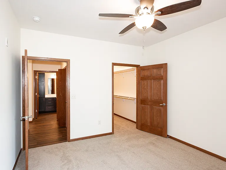 3715 Hohensee Dr — Photo 21