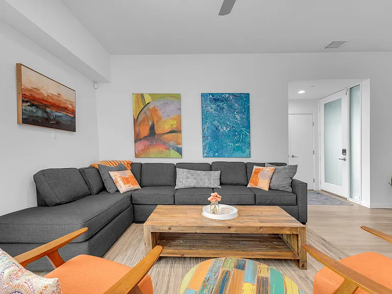 220 Enterprise Way — Photo 10