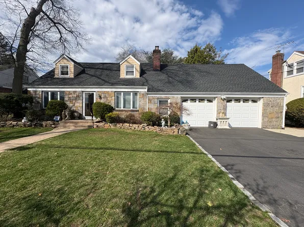 (undisclosed Address), Bellmore, NY 11710