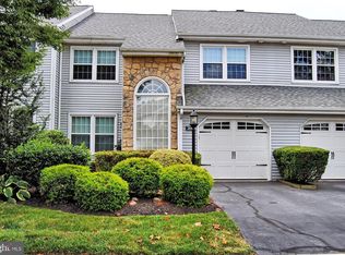 284 Carmen Dr, Collegeville, PA 19426