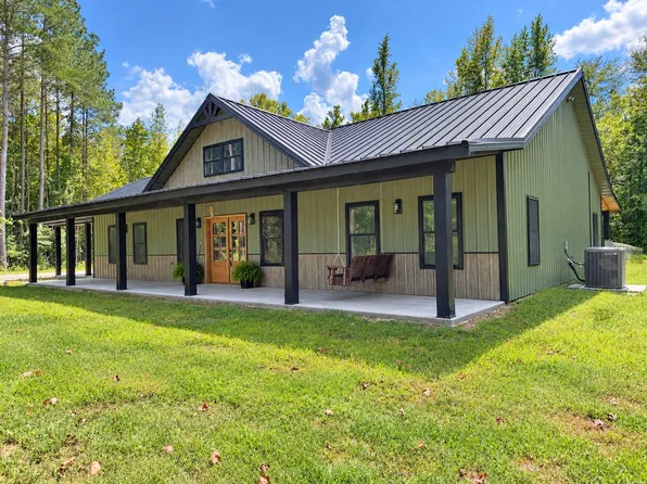 4897 Lick Creek Rd, Linden, TN 37096