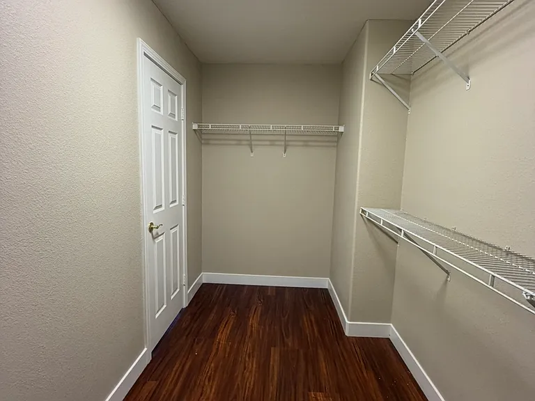 8922 Del Rio Cir — Photo 60
