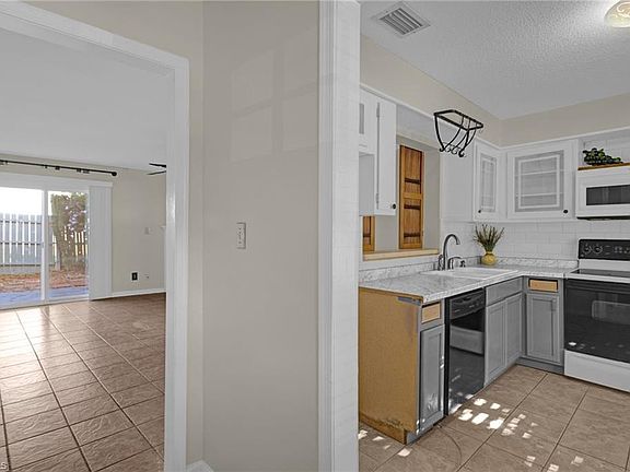 3rd image of 317 W Montcastle Dr #D