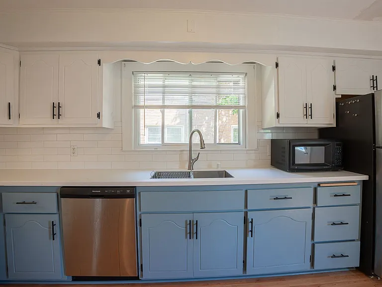 523 E Henry Clay St — Photo 7