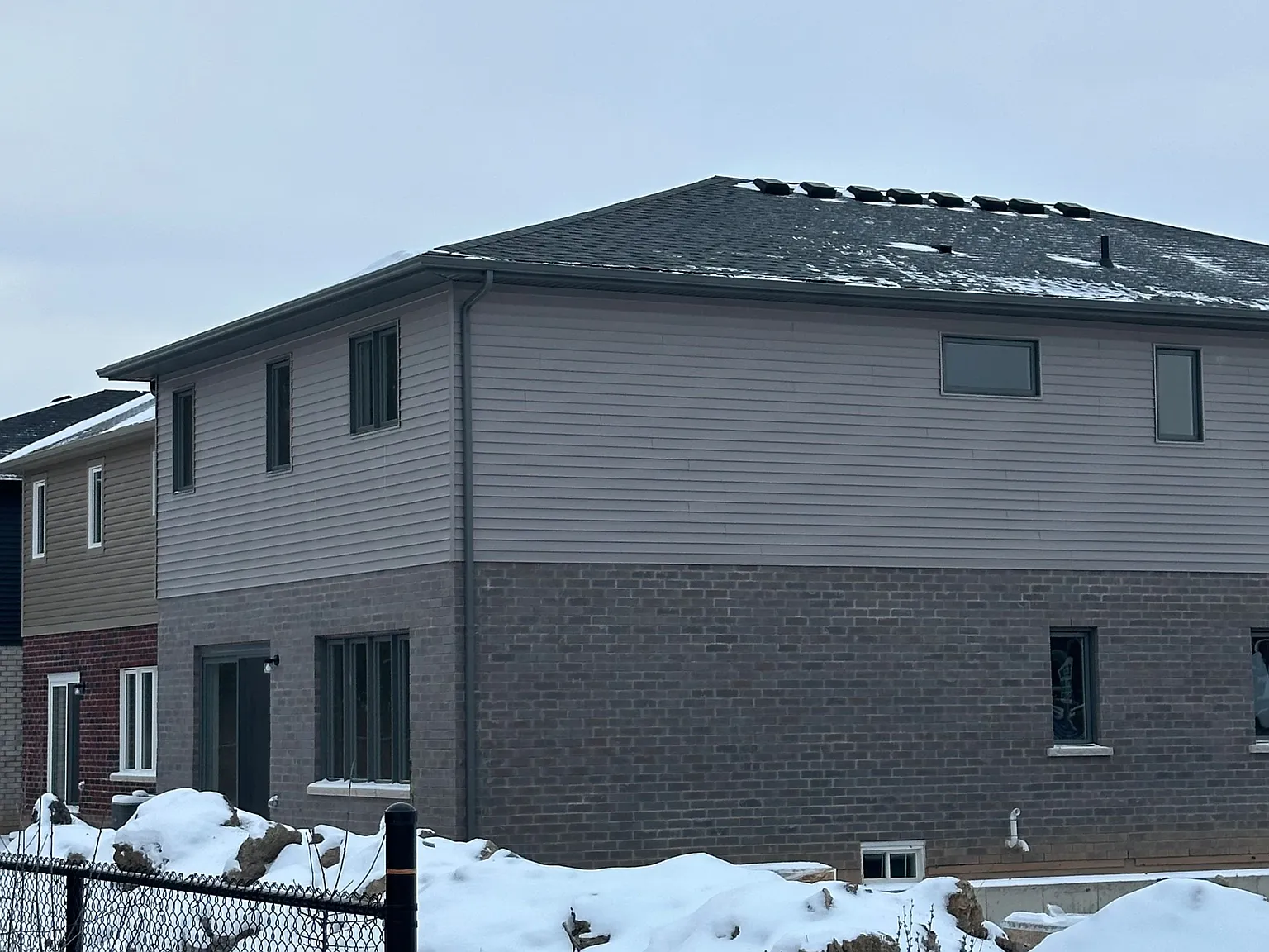 4 bed, $3,700 — Photo 2