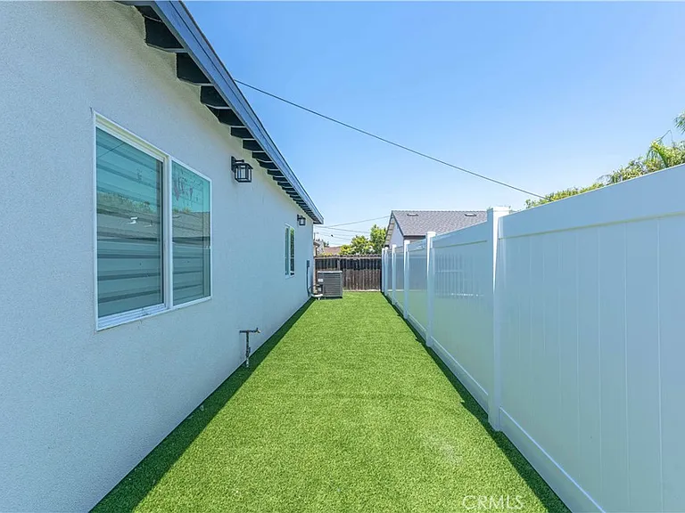 17311 Elgar Ave — Photo 20